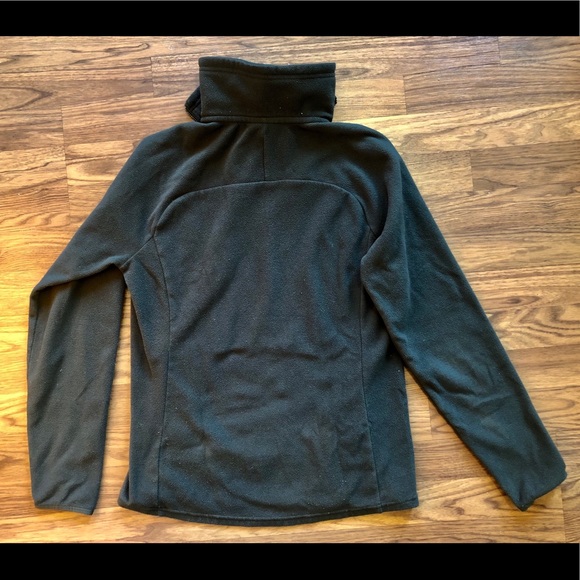 North Face pull over fleece - Picture 2 of 3